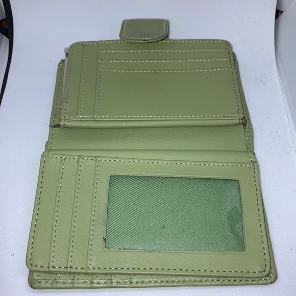 Green genuine leather wallet Attached clasp coin pouch - Picture 4 of 8